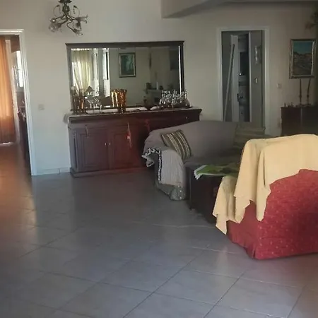 Doukas House Апартаменты