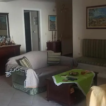 Апартаменты Doukas House